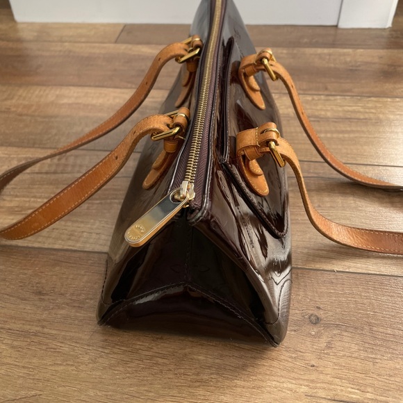Louis Vuitton «Vernis Rosewood Avenue Leather Bag» - Picture 3 of 5